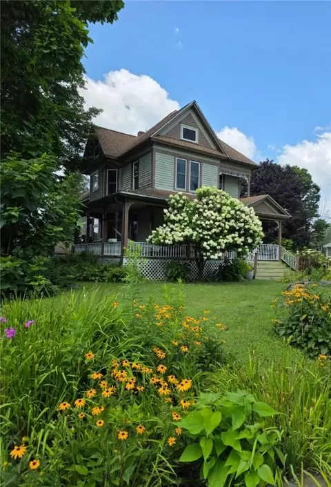 71 Risley St, Hancock, NY 13783