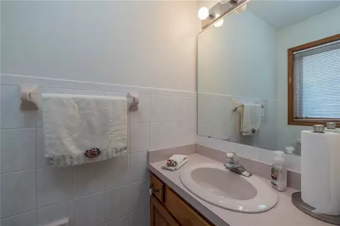 Bath - 85 Endicar Dr, Irondequoit, NY 14622 photo 1 of 3