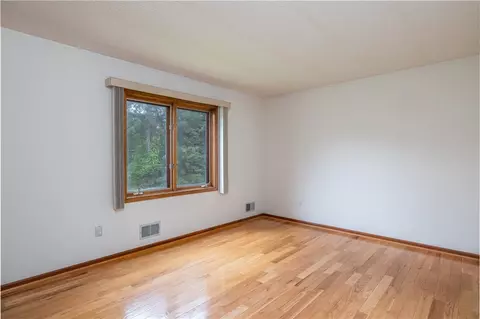 Bedroom - 85 Endicar Dr, Irondequoit, NY 14622 photo 1 of 5