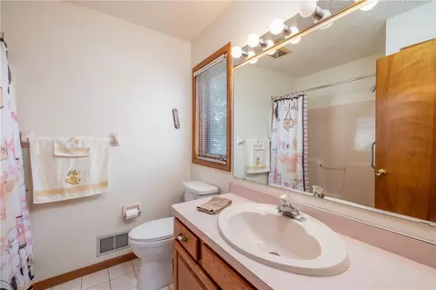 Bath - 85 Endicar Dr, Irondequoit, NY 14622 photo 3 of 3