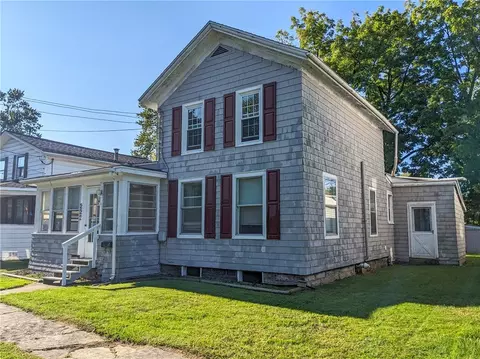 222 Elisha St, Waterloo, NY 13165