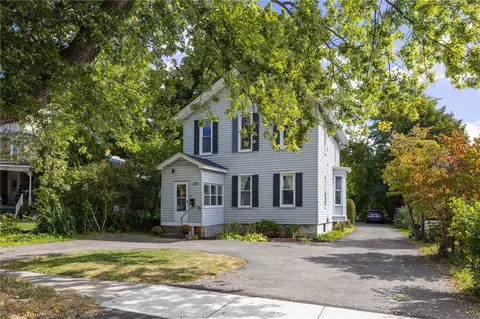 158 N Main St, Perinton, NY 14450