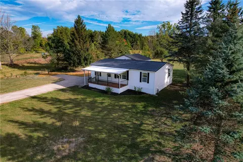 7220 Telephone Rd, Le Roy, NY 14482