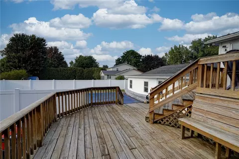 Exterior - 331 Phillips Rd, Webster, NY 14580 photo 3 of 8