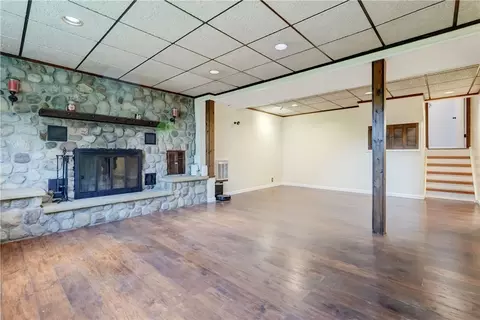 Living - 331 Phillips Rd, Webster, NY 14580 photo 5 of 6