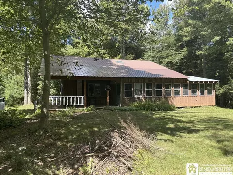 7019 Parker Rd, Mayville, NY 14757