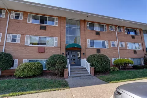 2434 East Ave #D, Brighton, NY 14610