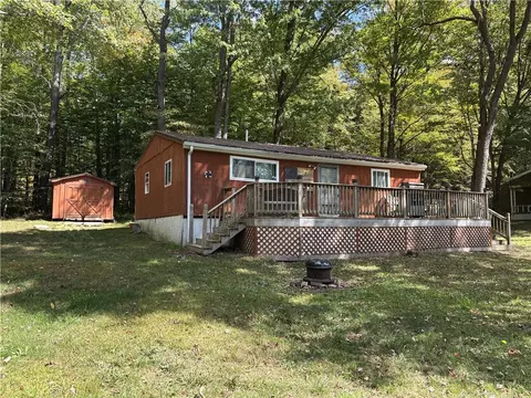 201 Township Line Rd, Hamilton, PA 16735