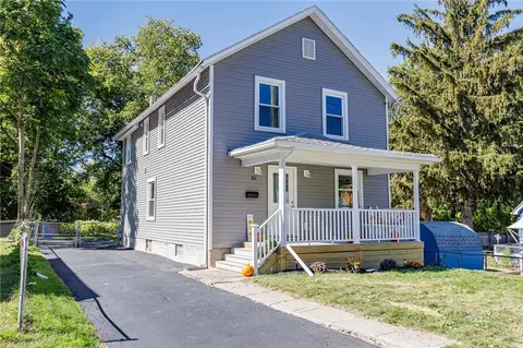 311 Chesterfield Dr, Rochester, NY 14612