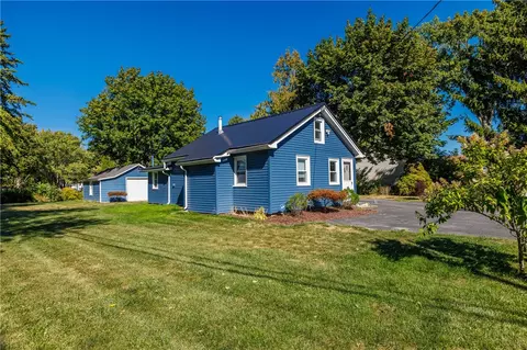 2086 Spencerport Rd, Gates, NY 14606