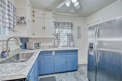 Kitchen - 98 Keating Dr, Irondequoit, NY 14622 photo 1 of 3