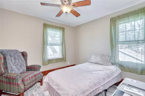 Bedroom - 98 Keating Dr, Irondequoit, NY 14622 photo 4 of 6
