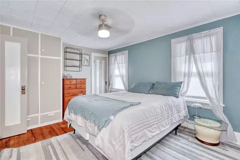 Bedroom - 98 Keating Dr, Irondequoit, NY 14622 photo 2 of 6