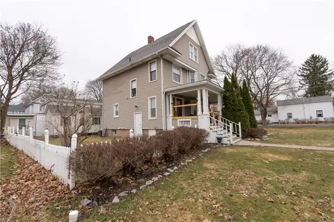 20 W Elisha St, Waterloo, NY 13165