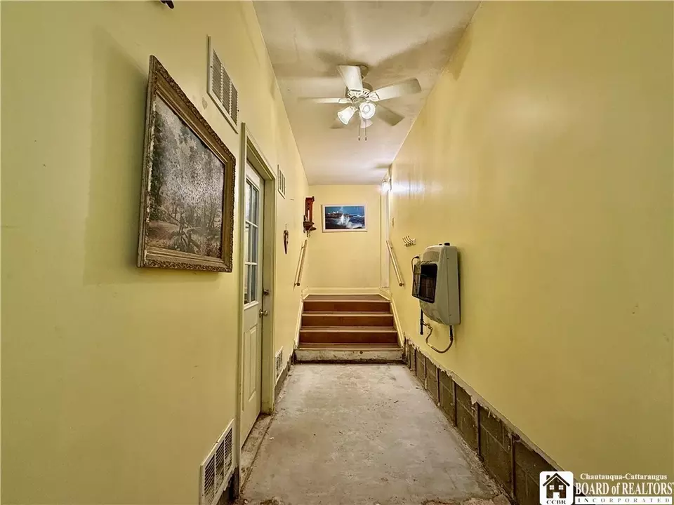 Entry Way - 299 Bells Brook Rd #1, Genesee, NY 14721 photo 2 of 2