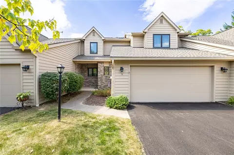 3 Marbury Dr, Perinton, NY 14450
