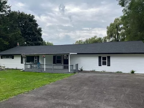 3834 Ridge Rd, Williamson, NY 14589