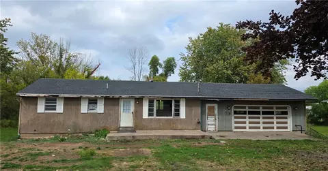 9678 W Ridge Rd, Brockport, NY 14420