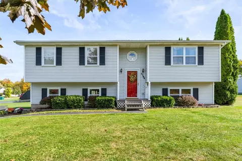 5784 Coppersmith, Ontario, NY 14519