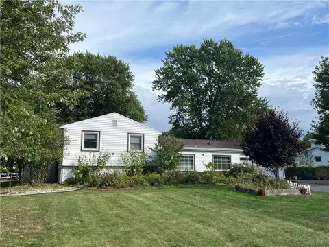 190 Crandon Way, Rochester, NY 14618