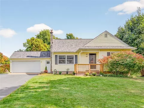 418 Jefferson Ave, Perinton, NY 14450
