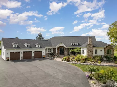 1170 Oak Openings Rd, Honeoye Falls, NY 14472