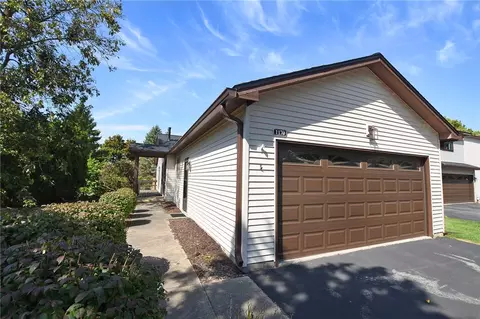 1170 Ridge Crest Dr, Victor, NY 14564