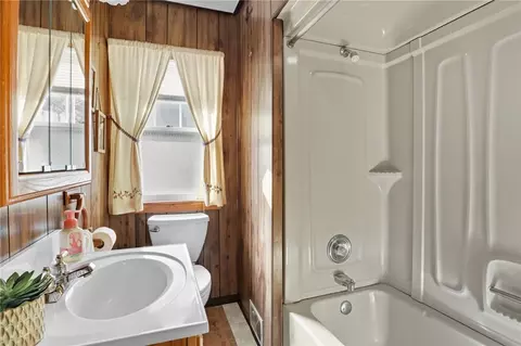 Bath - 851 Phillips Rd, Webster, NY 14580 photo 1 of 2