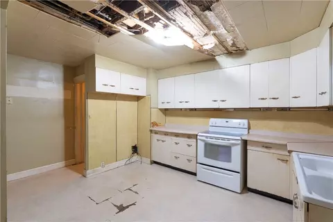 Kitchen - 374 Stone Rd, Greece, NY 14616 photo 3 of 4