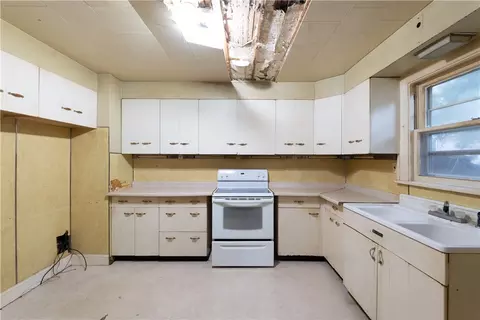 Kitchen - 374 Stone Rd, Greece, NY 14616 photo 2 of 4