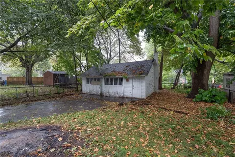 Exterior - 374 Stone Rd, Greece, NY 14616 photo 7 of 8