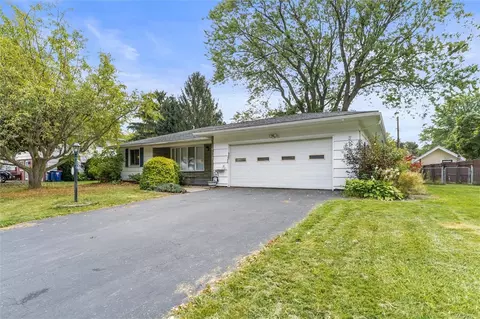 148 Alhambra Dr, Irondequoit, NY 14622 photo 2
