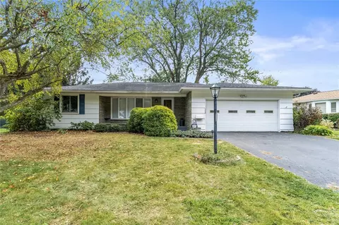 148 Alhambra Dr, Irondequoit, NY 14622