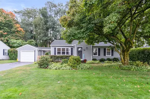 125 Barmont Dr, Greece, NY 14626