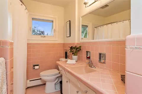 Bath - 36 Twin Rd, Irondequoit, NY 14609 photo 1 of 1