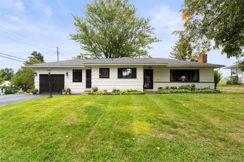 36 Twin Rd, Irondequoit, NY 14609