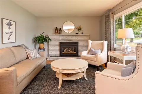 Living - 36 Twin Rd, Irondequoit, NY 14609 photo 2 of 10