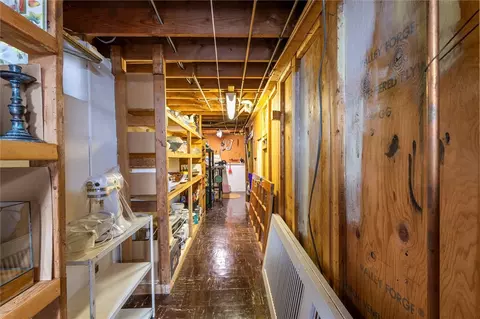 Entry Way - 36 Twin Rd, Irondequoit, NY 14609 photo 5 of 5