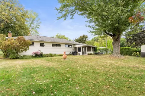 Exterior - 36 Twin Rd, Irondequoit, NY 14609 photo 5 of 8