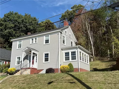 52 Summer St, Bradford, PA 16701