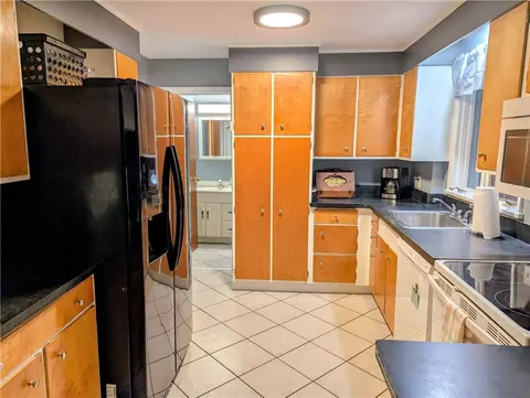 Kitchen - 83 Keating Dr, Irondequoit, NY 14622 photo 4 of 4