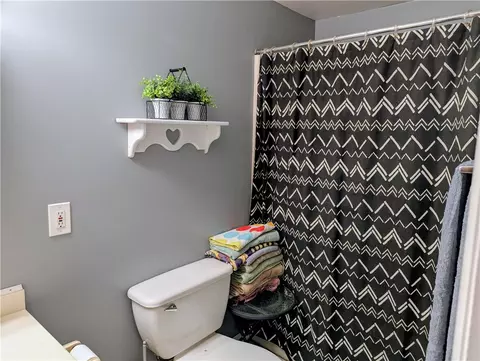 Bath - 83 Keating Dr, Irondequoit, NY 14622 photo 2 of 4