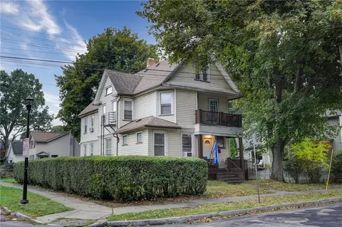 71 Gregory St, Rochester, NY 14620