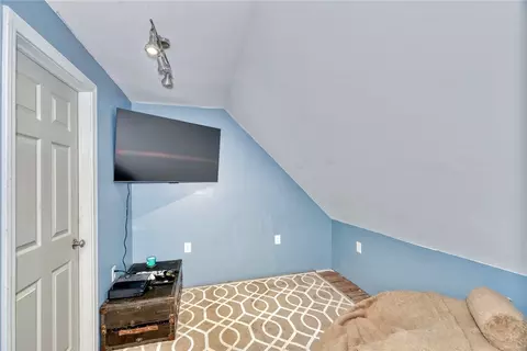375 Oakridge Dr, Irondequoit, NY 14617 photo 28