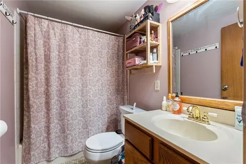 Bath - 63 Maplewood Ave, Honeoye Falls, NY 14472 photo 1 of 1