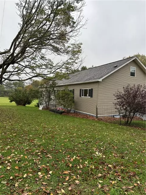 828 Midline Rd, Freeville, NY 13068