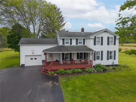 9092 Carney Hollow Rd, Wayland, NY 14572