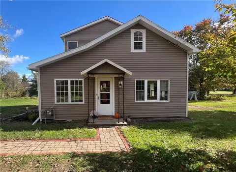 379 379r Hickory Grove Rd, Horseheads, NY 14845