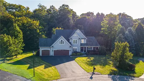 7631 Creekwood Ests, Ontario, NY 14519