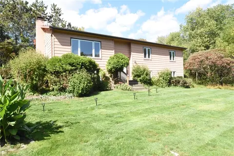 377 Pine Valley Rd, Catlin, NY 14872